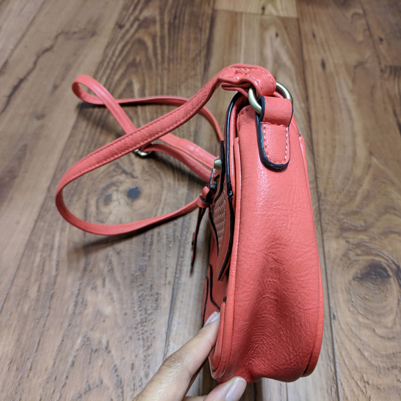 Aldo Crossbody Bag - Picture 7 of 8